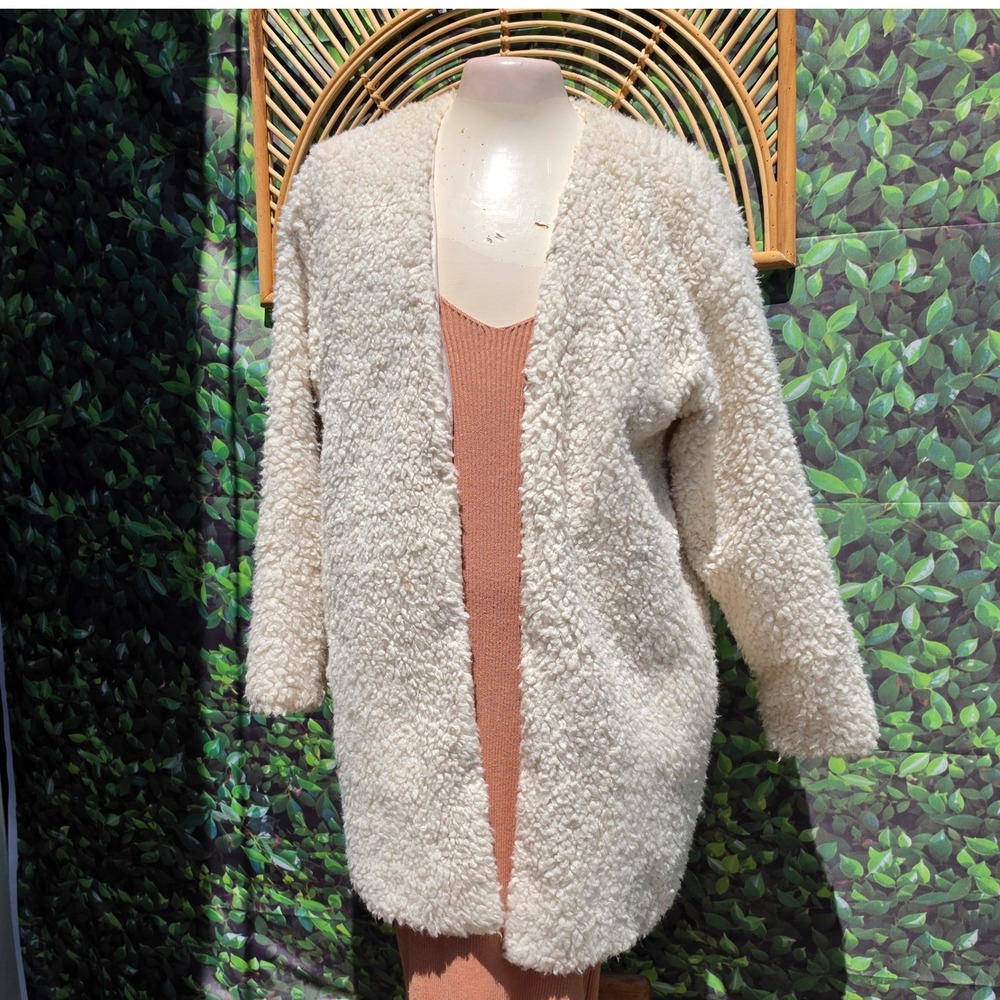 HM Cream Faux Shearling Teddy Coat Open Front Cardigan Jacket Womens Medium 1048